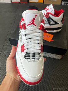 Nike Jordan 4 Fire Red - 3