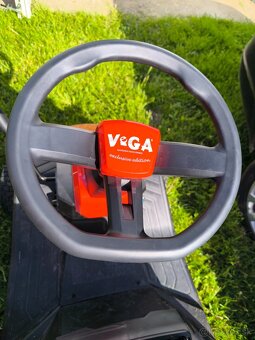 Predám Traktorovu kosačku značky Vega - 3