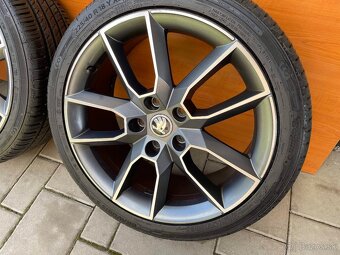 GEMINI Grau skoda Octavia RS 3 5x112 7,5x18 ET 51 VW Seat - 3