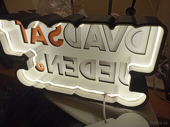 3D LED nápis namieru - 3