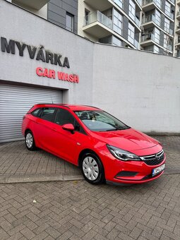 Opel Astra Sports Tourer 1.6 CDTI 81kW, 6-st. manuál - 3