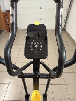 Predám eliptický trenažér Domyos 520 - 3