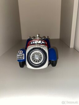 Alfa Romeo 8C 2300 1:18 - 3