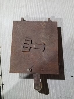 DVIERKA Kachlí. - 3