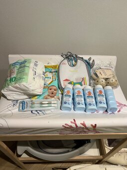 Prebalovací pult, vanička, mixér Philips, kolíska - 3