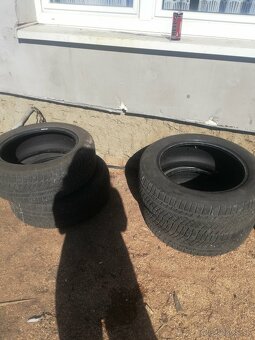 Predam gumy celoročne r17 215 /55 - 3