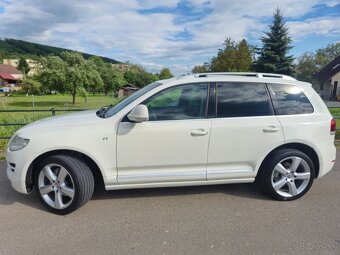 Touareg 3.0tdi 176kw R-line full vybava - 3