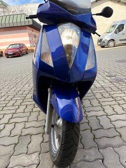 Honda FES Pantheon 150 - 3