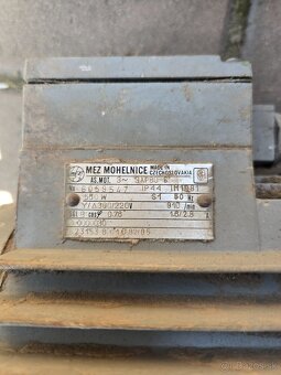 Predám elektromotory na 400 V - 3