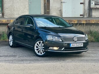 Volkswagen Passat sedan B7 Highline 2.0TDI DSG 4motion - 3
