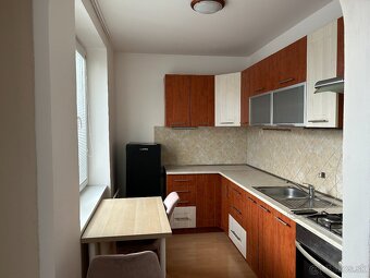 Na predaj 2-izbový byt s loggiou v Humennom sídlisko 2A - 3