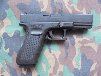 Umarex Glock 17 Gen. 4 4,5 mm CO2 GBB. - 3