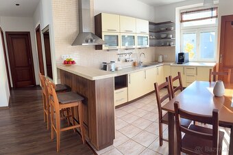 Jedinečný 3 izbový byt Staré Mesto 115m2 - 3