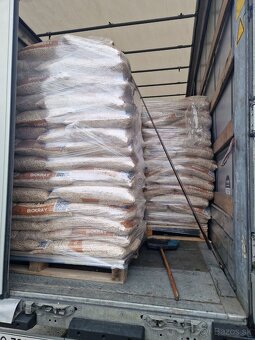 Predám drevené pelety ENplus A1 – čisté a úsporné - 3