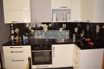 EXKLUZÍVNE Predaj 3 izbový prerobený byt Nábrežná NZ - 3