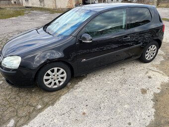 Volkswagen Golf 5 1,6FSI - 3