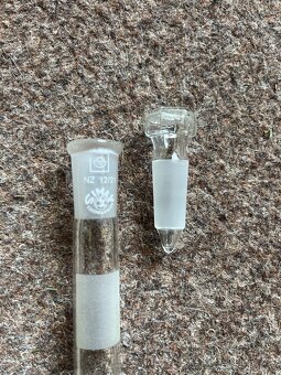 Laboratórne sklo - 3