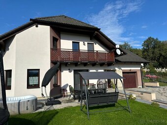 NA PREDAJ PRIESTRANNÝ RODINNÝ DOM - CHRENOVEC - 3