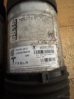 🛞 Predám predné vzduchové tlmiče (air struty) Tesla Model S - 3