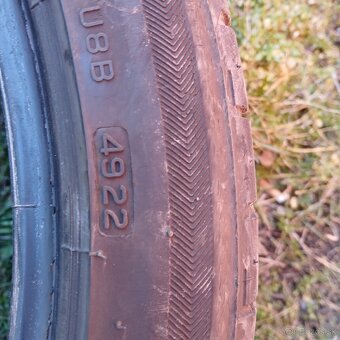 235/40 r19 2ks letne - 3