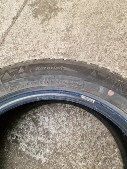 215/55R17 NEXEN - 3