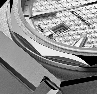 Christopher Ward - The Twelve 38mm - 3