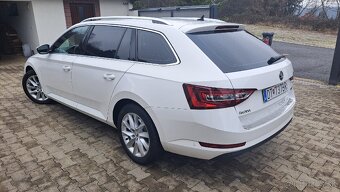 SKODA SUPERB COMBI 2.0 TDI DSG NAVI LED 2018 - 3