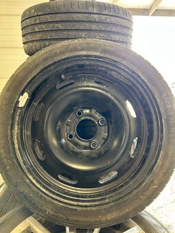 Pneumatiky na plechových diskoch 4x108 R15 - 3