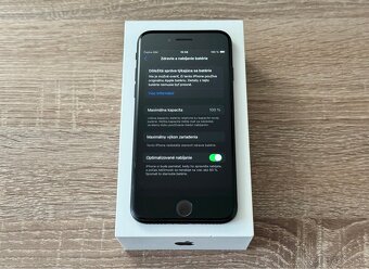 Apple iPhone SE 2 2020 128GB 100% Batéria - 3