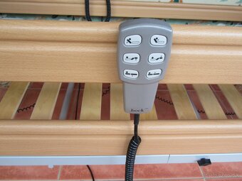 Polohovateľná elektrická posteľ BOCK - 3