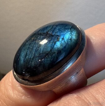 Masívny strieborný prsteň 925 s labradoritom - 3