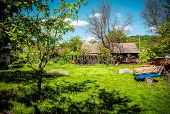 PAPRADNO_Krásny, slnečný pozemok v centre obce - 3