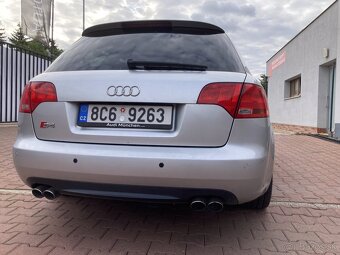 Audi S4 B7 V8 - 3