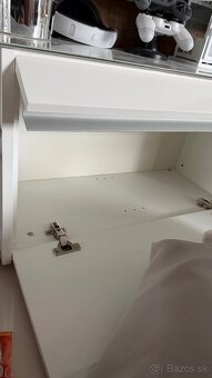 Skrinka pod TV - 3