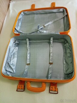 Retro žltý kufor - 3