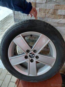 Pneumatiky 185/60R15 disky, škoda rapid - 3