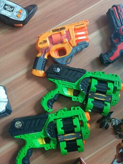 Rôzne hračky/drobnosti - 3