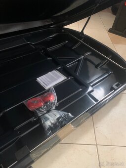 Strešný box s nosičmi - 3