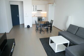 | zariadený 2i byt s loggiou a garážou, vedľa Eurovea, BA I - 3