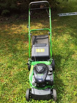 Predám benz. kosačku John Deere RUN41 - 3