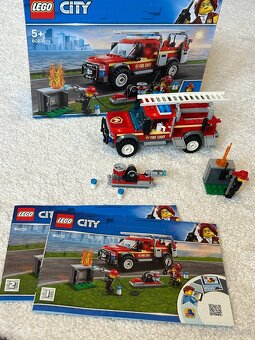 Lego 60231 Zásahové vozidlo veliteľky hasičov - 3