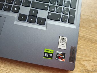 Lenovo LOQ 15ARP9 R7 7435HS 24GB/1TB,RTX 4060 8GB,W11, NAY - 3