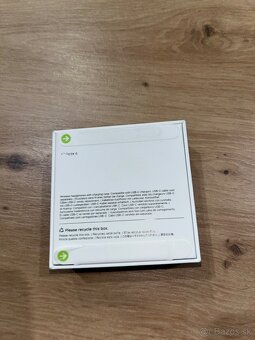 AirPods 4 neotvorene - 3