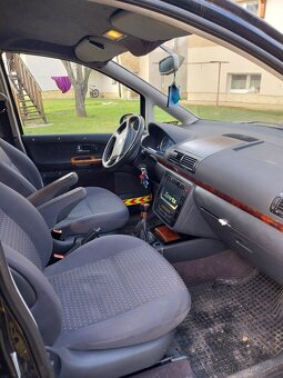 Volkswagen Sharan - 3
