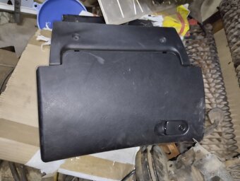 Odkladacia schránka Opel Vectra b - 3