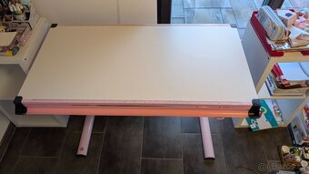 Krásny písací stôl pre dievča 👧 - 3