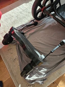 Stupienok skejt ku kociku - 3