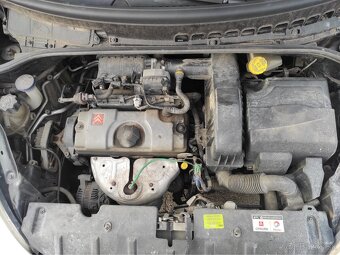 Predám náhradné diely na Citroën Pluriel 1,6benzin - 3