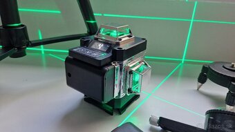 LASER NIVELÁK PLUS 1,2 M STATÍV PLUS PRÍSLUŠENSTVO - 3