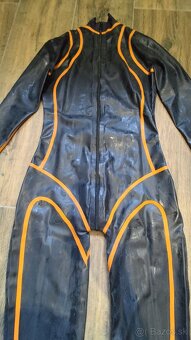 Latexovy catauit čierno - oranžový - 3